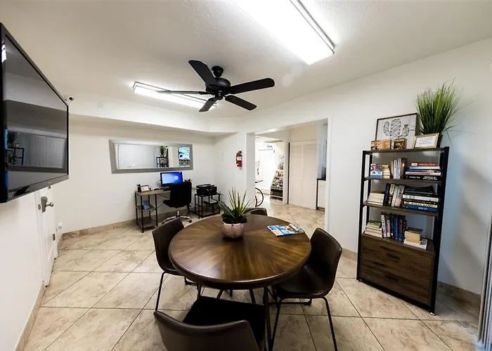 238- Fully Furnished, Wifi Included * Scottsdale