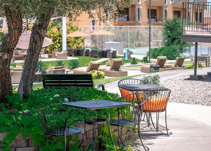 238- Fully Furnished, Wifi Included Scottsdale